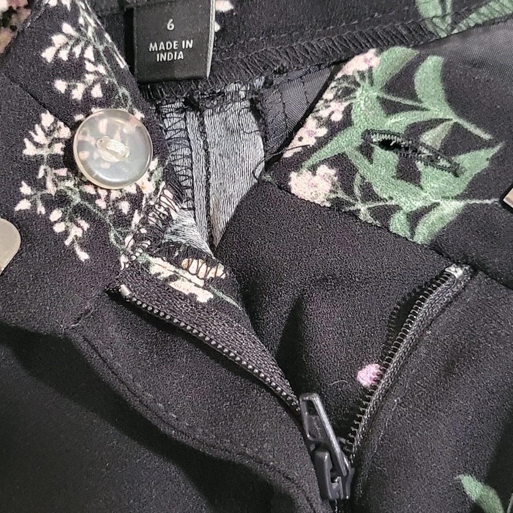Ann Taylor Women's Floral Wide Leg Crop Trouser Parts Size 6 Flowy Black - Picture 8 of 11